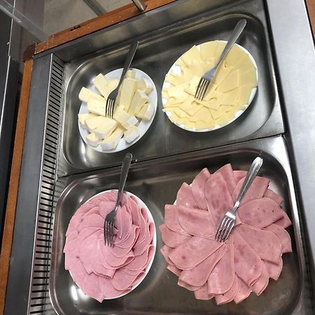 Auberge De Jeunesse Hi פואטייה מראה חיצוני תמונה