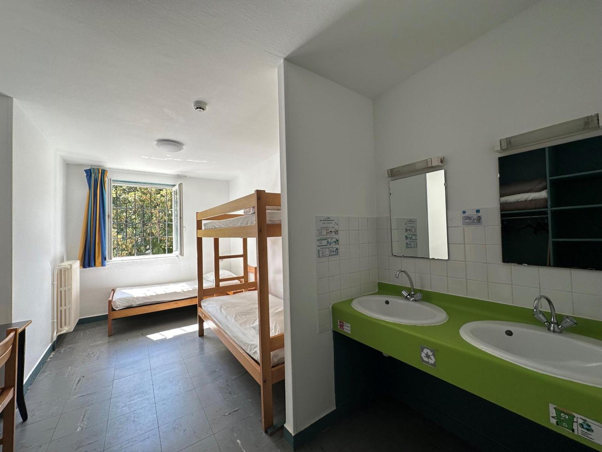 Auberge De Jeunesse Hi פואטייה מראה חיצוני תמונה