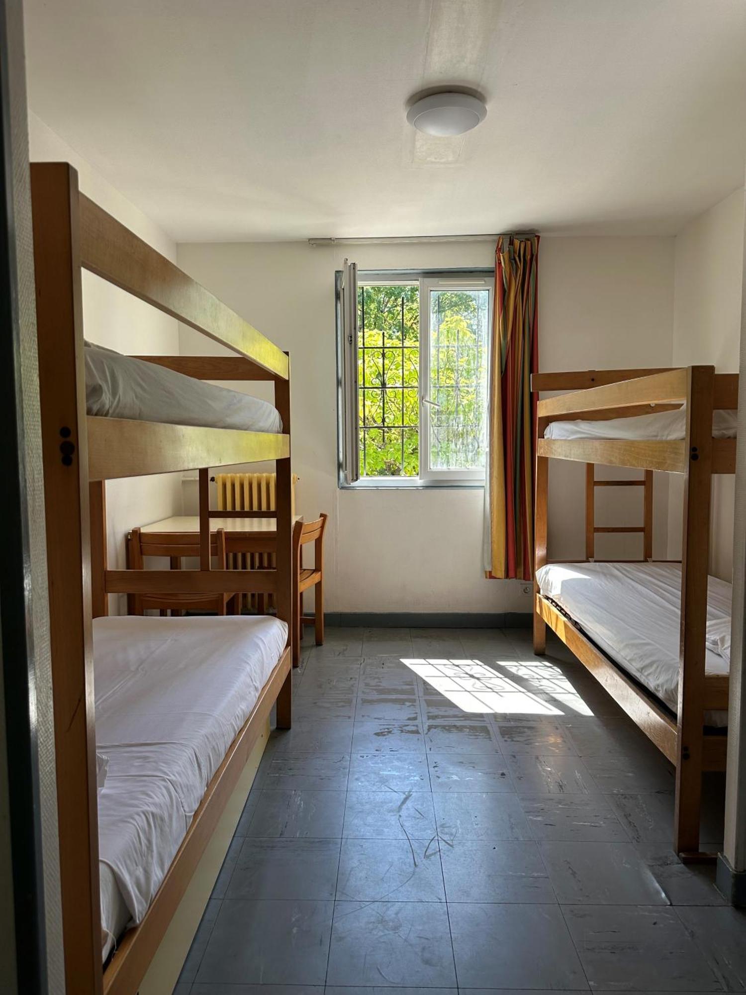 Auberge De Jeunesse Hi פואטייה מראה חיצוני תמונה